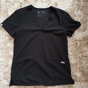 FIGS Black V-Neck Short Sleeve Scrub Top